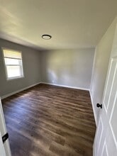 Building Photo - 2 N Monroe Ave