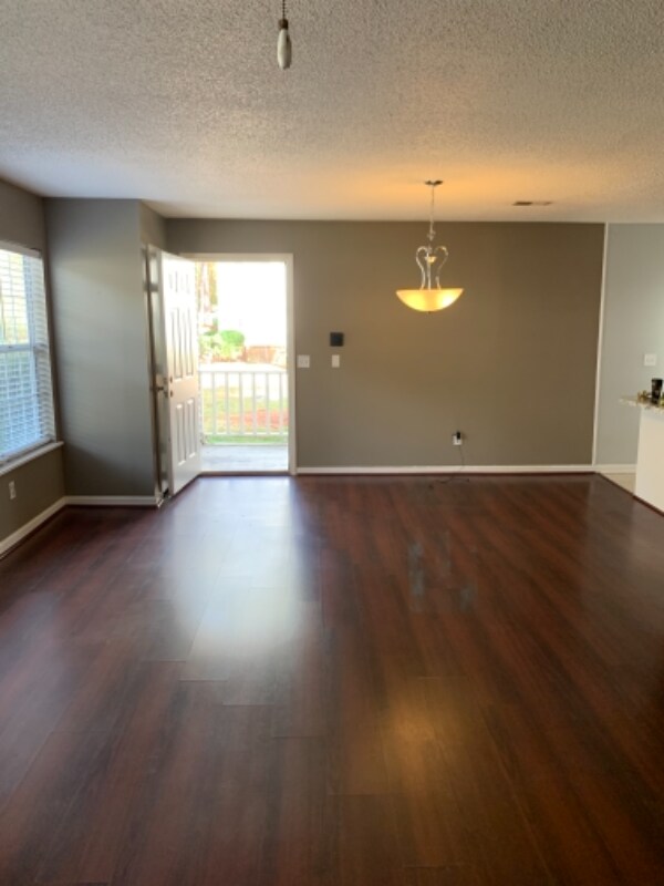 Building Photo - 45 Battery Walk Ct