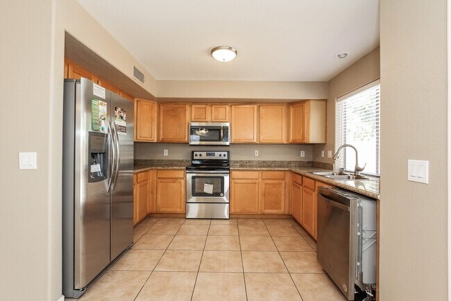 Building Photo - 2609 N 128th Dr
