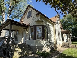Building Photo - 1823 Chestnut St