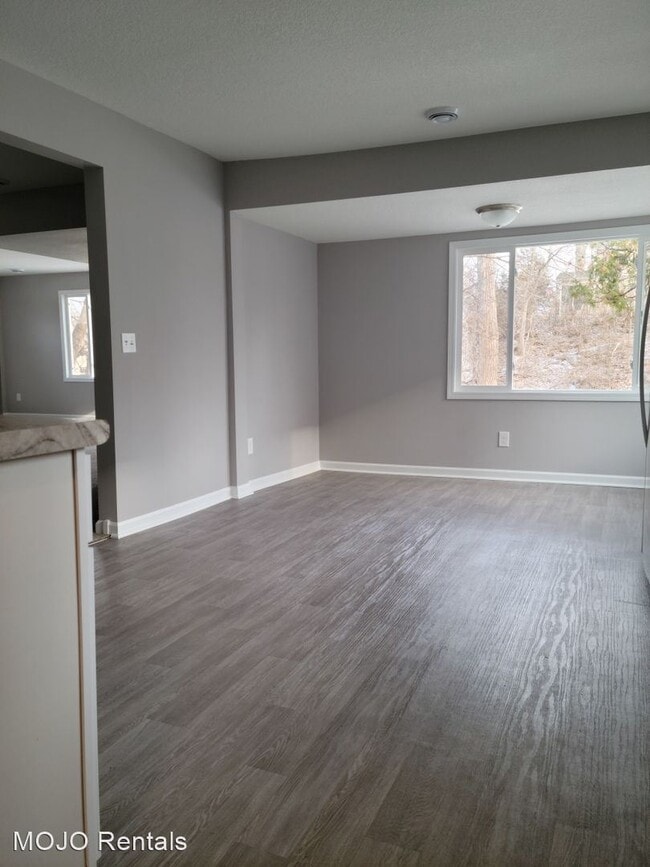 Building Photo - 3 br, 1 bath House - 597 Hall
