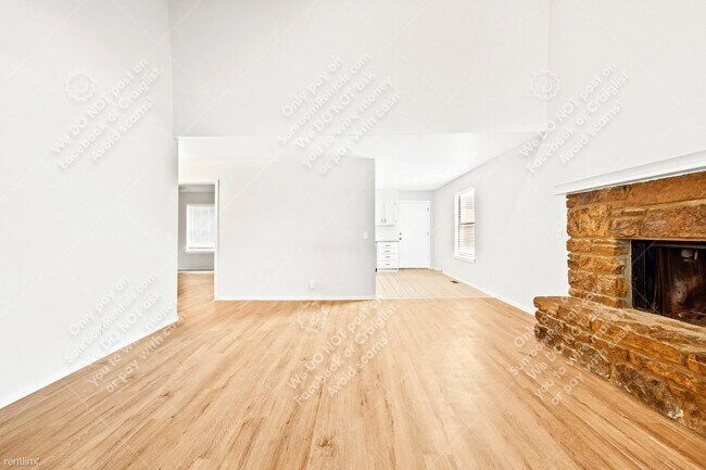 Foto del edificio - 3 br, 2 bath Duplex - 7006 S 78th E Ave