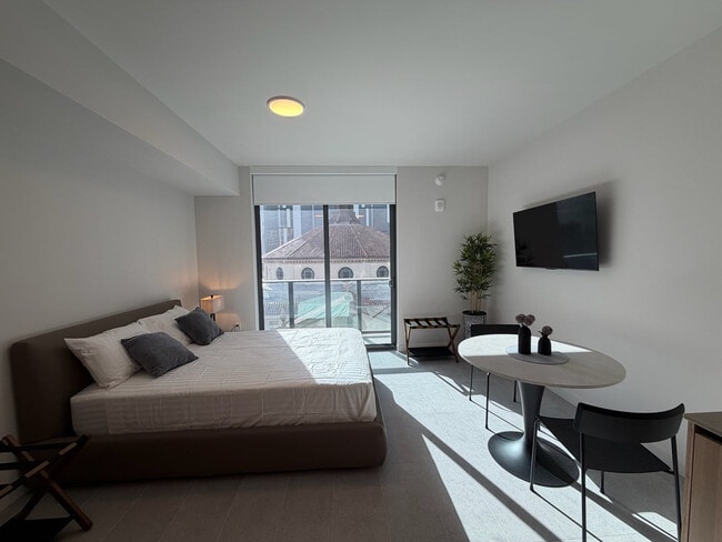 Foto del edificio - 121 NE 5th St