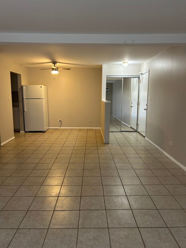 Foto del edificio - 1075 Valley Ln