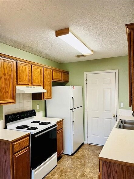 Foto del edificio - 1160 S Jasmine Ln