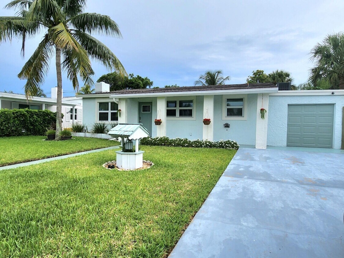 Primary Photo - 944 Hansen St