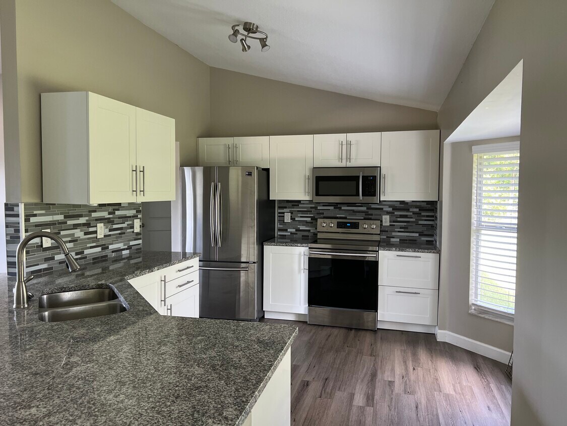 KITCHEN - 17714 32nd Ln N