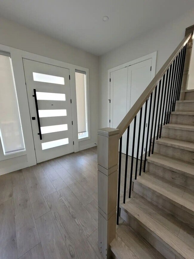 Building Photo - 4500 Stephen Leacock Dr