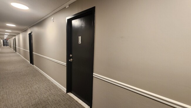 Building Photo - 2500 N Van Dorn St