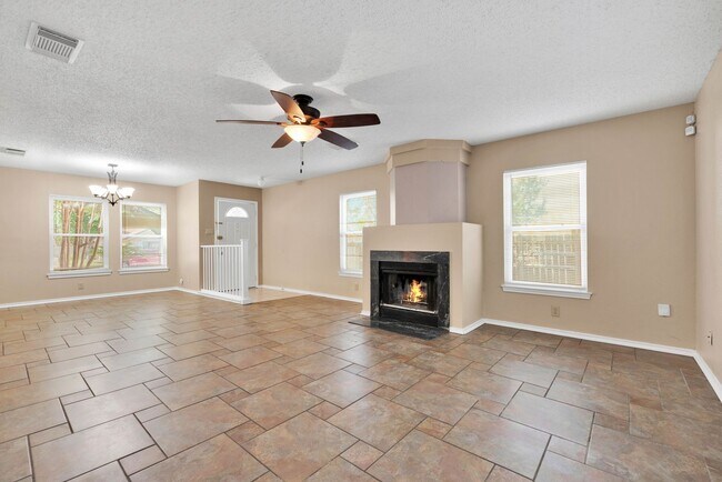 Building Photo - Located near 1604 & New Guilbeau.