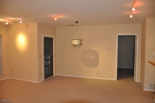 Building Photo - 2201 Schindler Ln