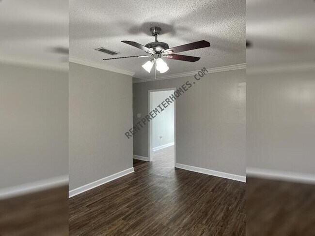 Building Photo - 710 Desoto Pl. Benton, AR 72015