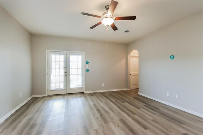 Foto del edificio - 25381 Cypress Bend Dr