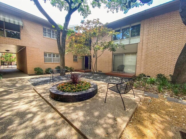 Foto del edificio - 6134 Bandera Ave