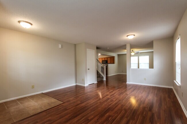 Foto del edificio - 10743 Timothy Ln