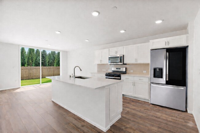 Foto del edificio - 620 Alocasia Street NE