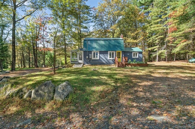 Building Photo - 24 Old Westbrookville Rd