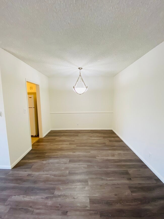 Building Photo - 1016 S Wooster St