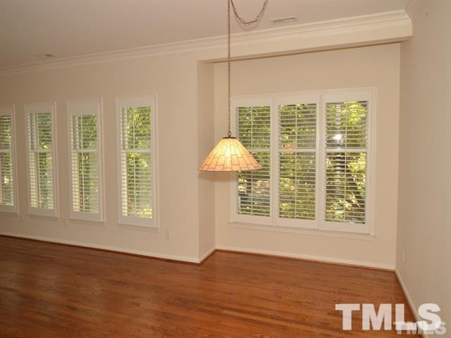 Building Photo - 761 Bishops Park Dr