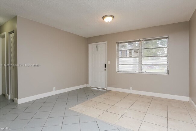 Building Photo - 3 br, 2 bath House - 6491 Sherman St # 0