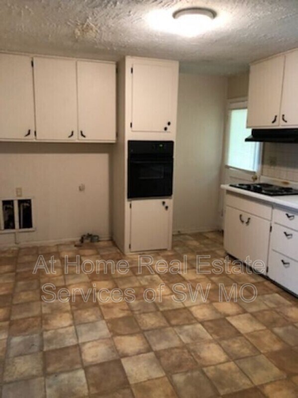 Foto del edificio - 2619 E Linwood St