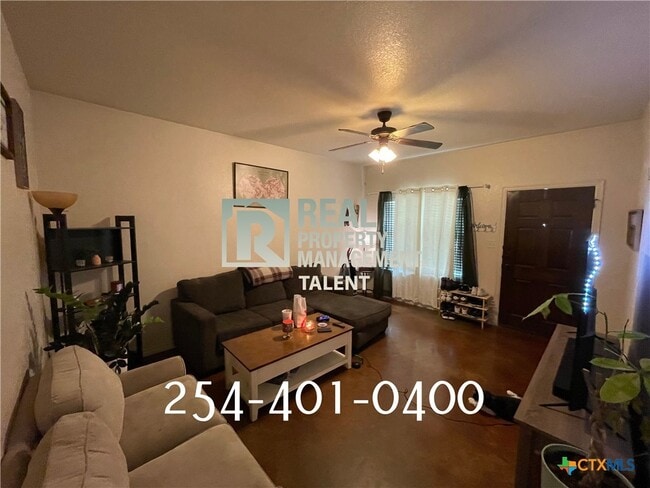 Building Photo - 602 Karey Dr