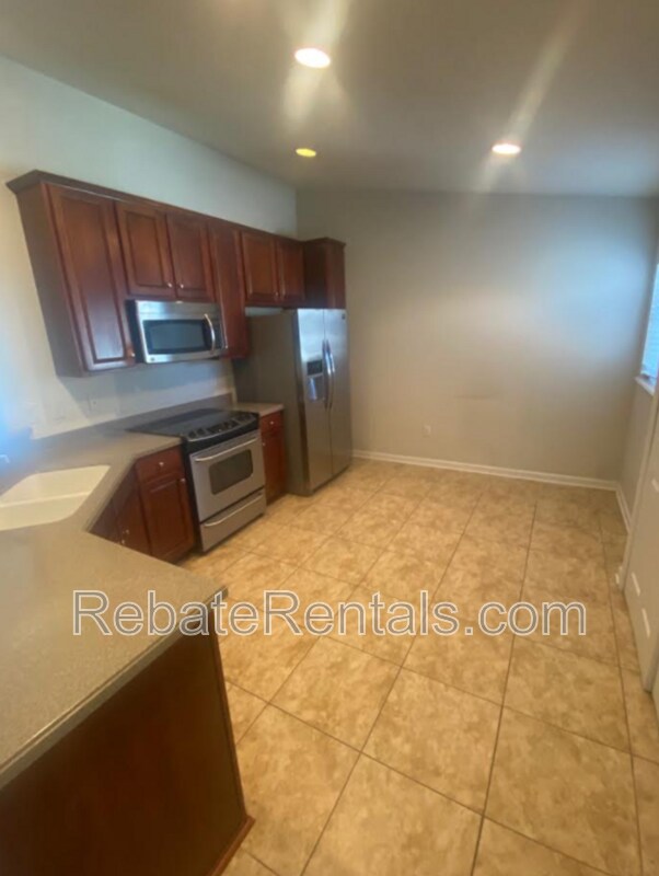 Foto del edificio - 6612 White Blossom Ct