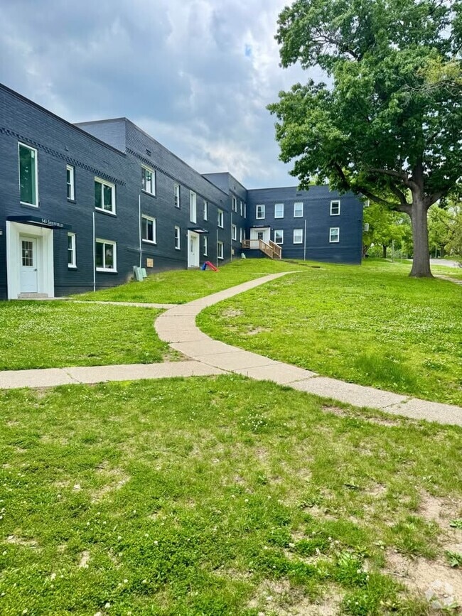 Building Photo - Bradley Apartments