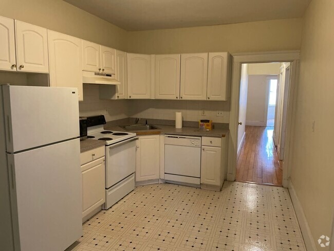 Building Photo - 48 Inman St