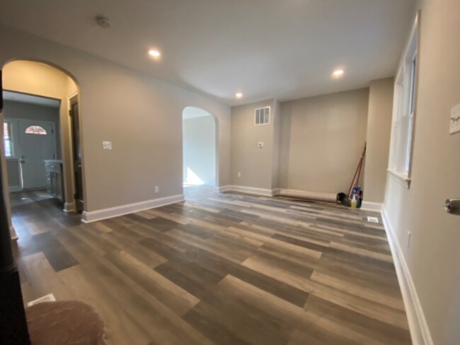 Building Photo - 3400 Keyway
