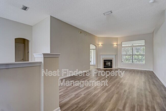 Building Photo - 749 Grand Parke Dr