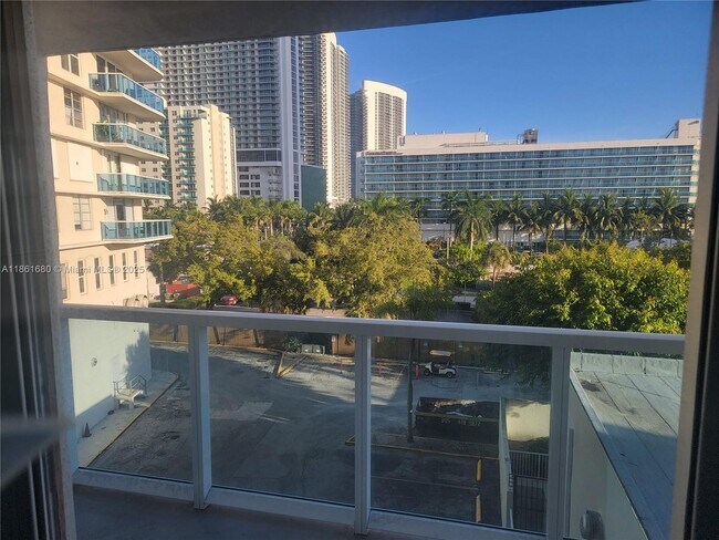 Building Photo - 3800 S Ocean Dr