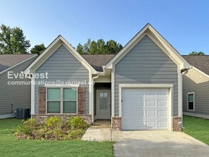 Building Photo - 49 River Birch Ln