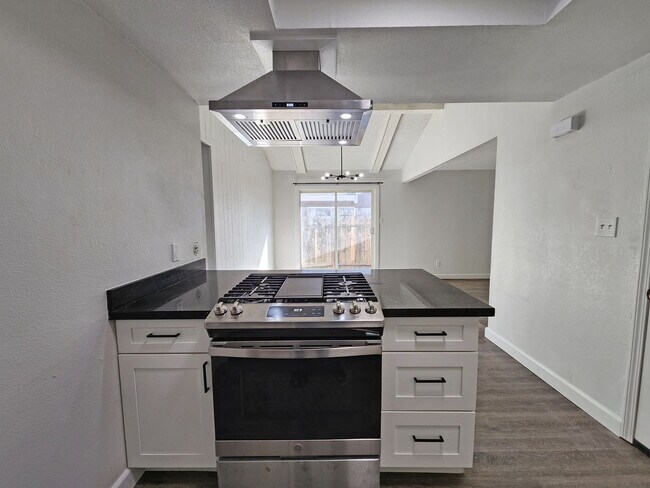 Foto del edificio - 1134-1134 Clinton Rd