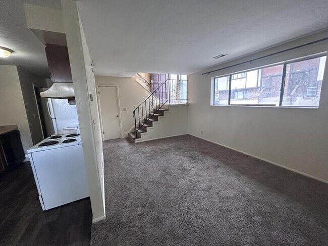 Foto del edificio - 3381-3387 S Edison St
