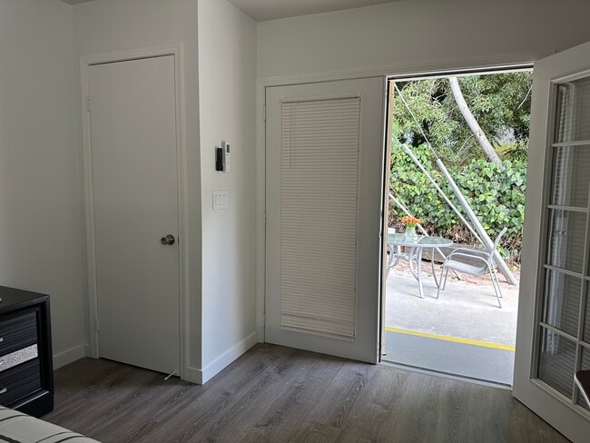 Building Photo - 11230 Richland Ave