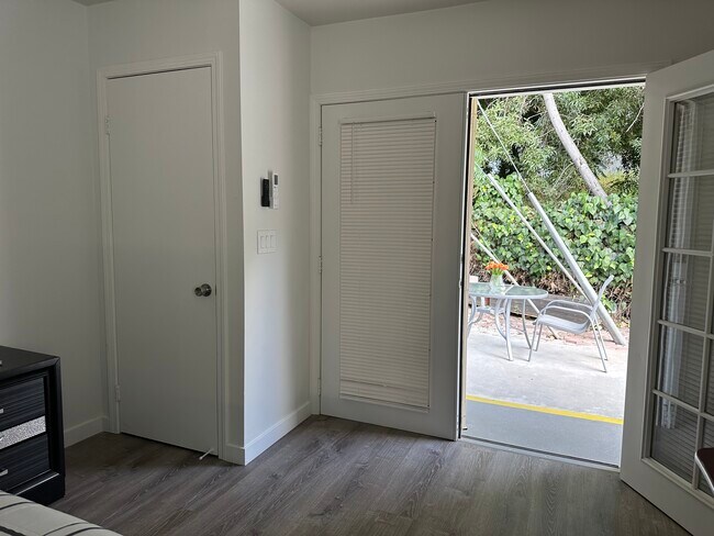 Foto del edificio - 11230 Richland Ave