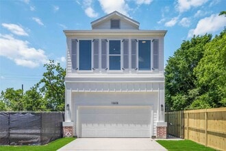 Building Photo - 10608 Ashville Dr