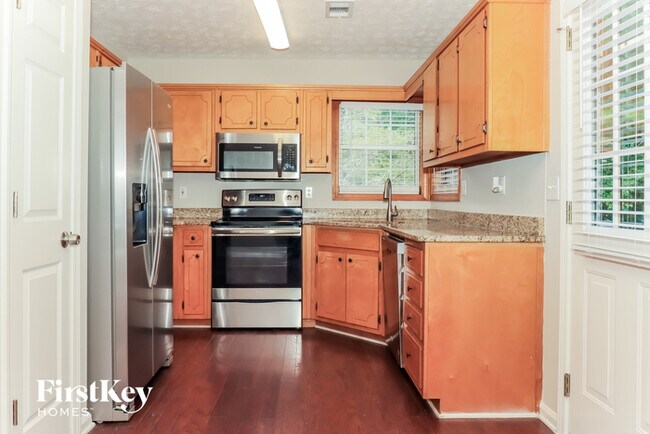 Building Photo - 5561 Elderberry Ln