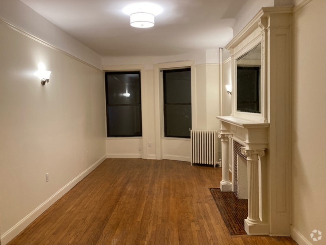 Building Photo - 328 W 101st St