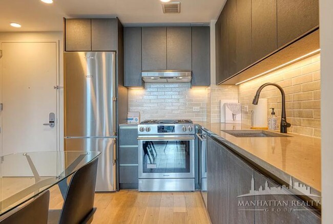 Building Photo - 0 bedroom in FLUSHING NY 11354