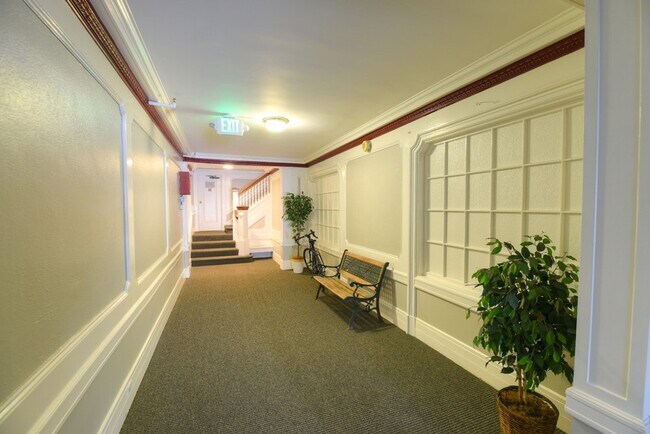 Building Photo - 2360 Van Ness Avenue, Unit 12