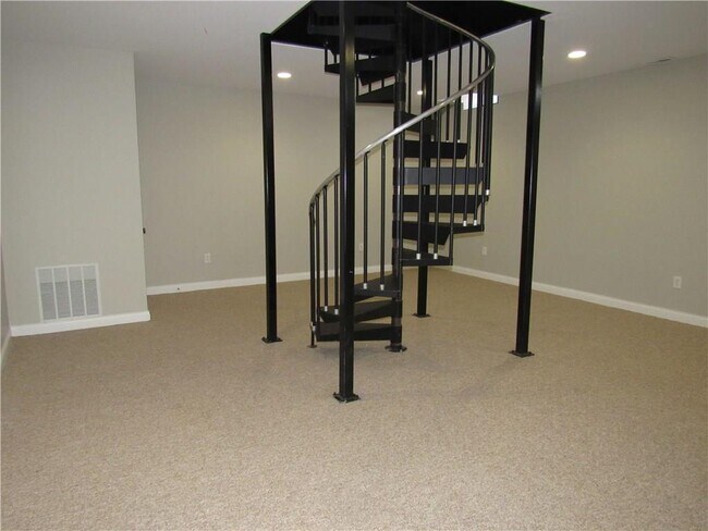 Foto del edificio - 5347 N College Ave, #110