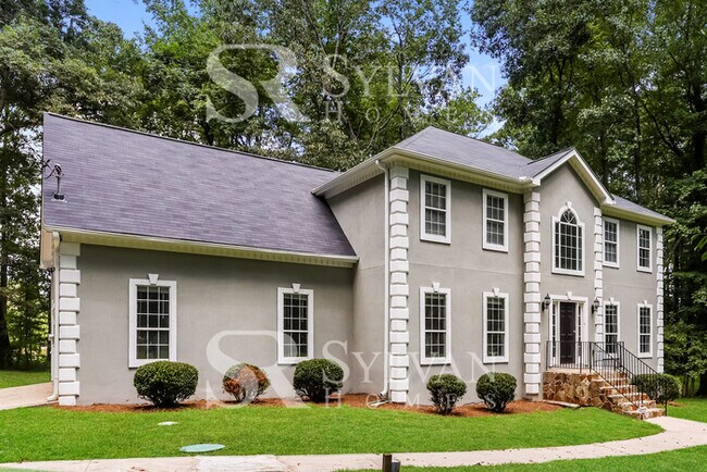 Building Photo - Your dream home awaits!