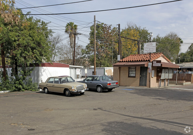 Foto del edificio - Acacia Mobile Home Park