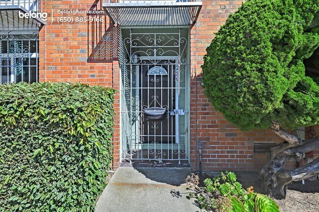 Foto del edificio - 239 Argonaut Ave