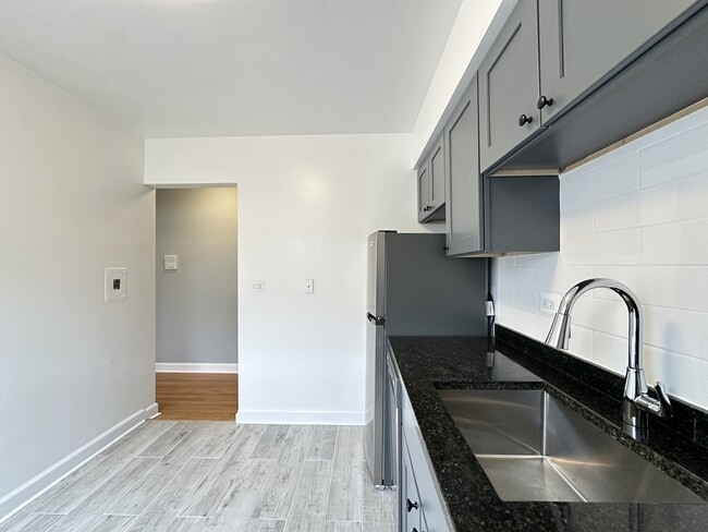 Foto del edificio - 6705 N California Ave