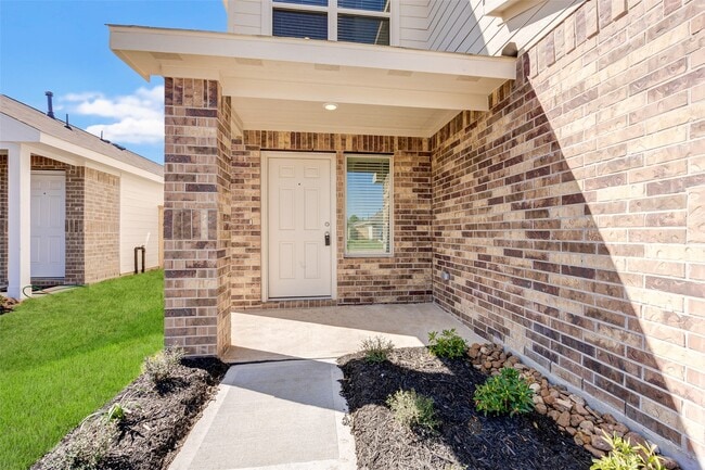 Building Photo - 17827 Pemswood Dr