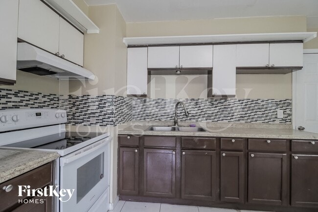 Foto del edificio - 7664 Jester Ct