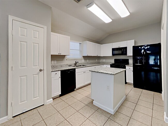 Foto del edificio - 24118 Skywing Ct